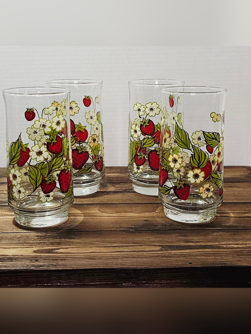 Vintage Strawberry Floral Glasses Set of 4 Cottagecore Juice Tumblers Retro